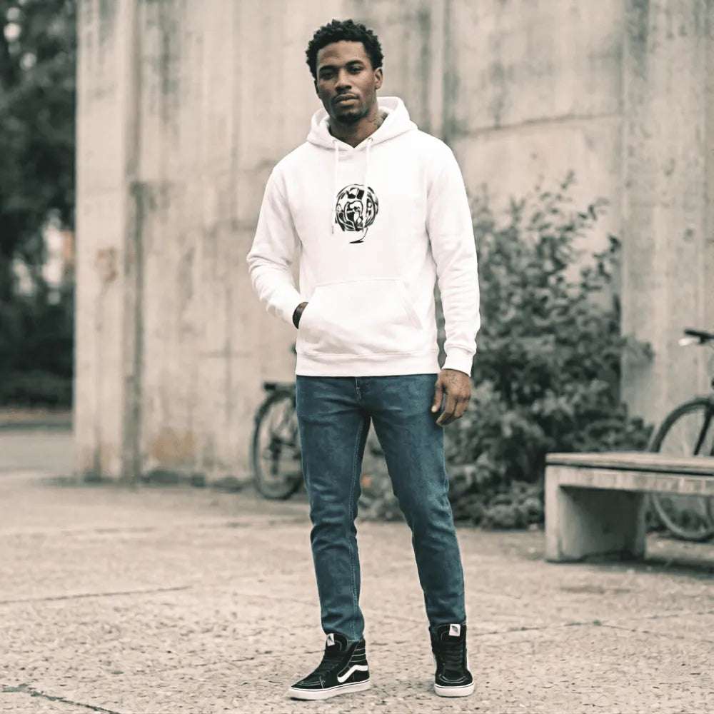 Best Minimalist Streetwear Hoodies in 2026 (Quality, Fit & Style Guide) - SYN3R