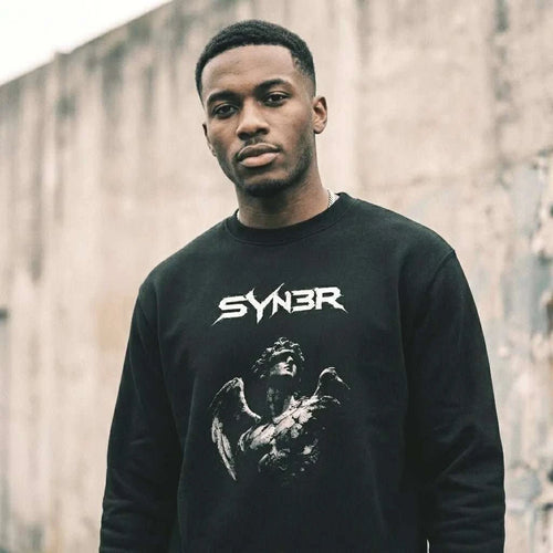 Black Signal Oversized Sweatshirt – Minimalist Heavyweight Streetwear - SYN3R Minimalist Streetwear