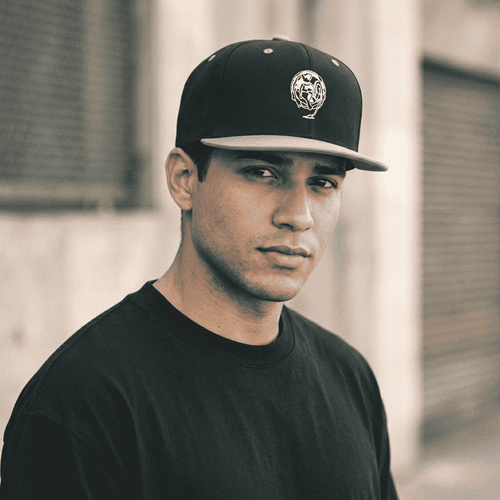Distort Snapback Cap Black & Grey - SYN3R Minimalist Streetwear