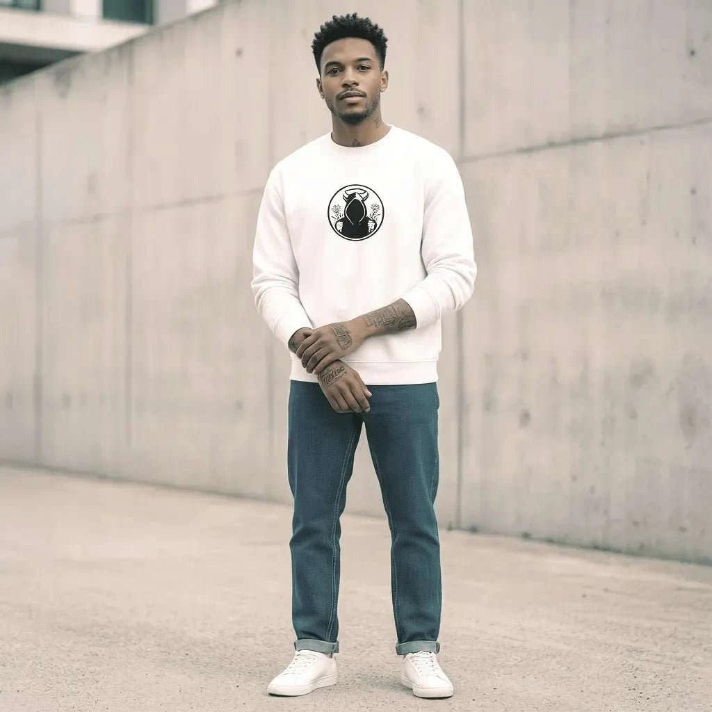 White Oversized Sweatshirt – Clean Streetwear Essential (400GSM Heavyweight) - SYN3R Minimalist Streetwear
