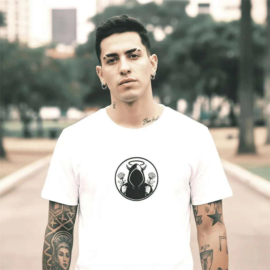 White Oversized T-Shirt – Minimalist Streetwear Essential - SYN3R Minimalist Streetwear